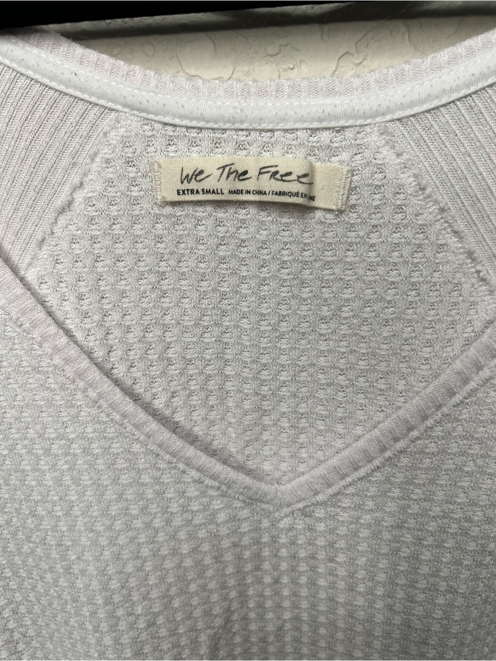 We The Free Free People White Waffle Knit V-Neck Thermal Top extra small - Picture 3 of 6